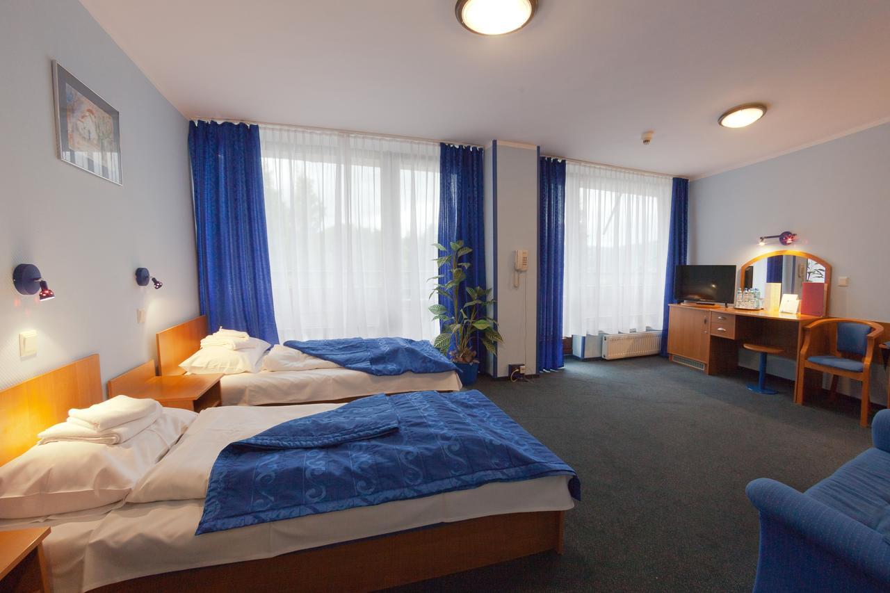 Hotel Jaskolka Ustron Dış mekan fotoğraf