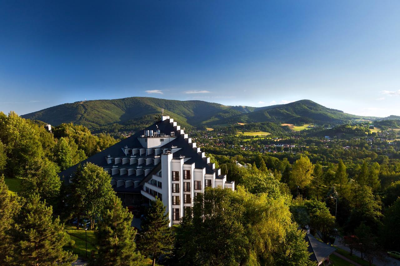 Hotel Jaskolka Ustron Dış mekan fotoğraf