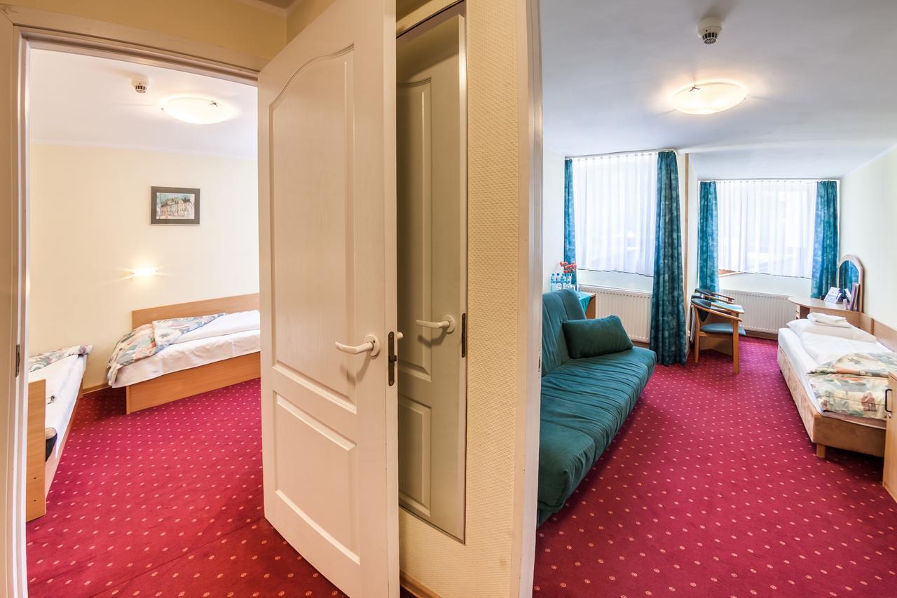 Hotel Jaskolka Ustron Dış mekan fotoğraf