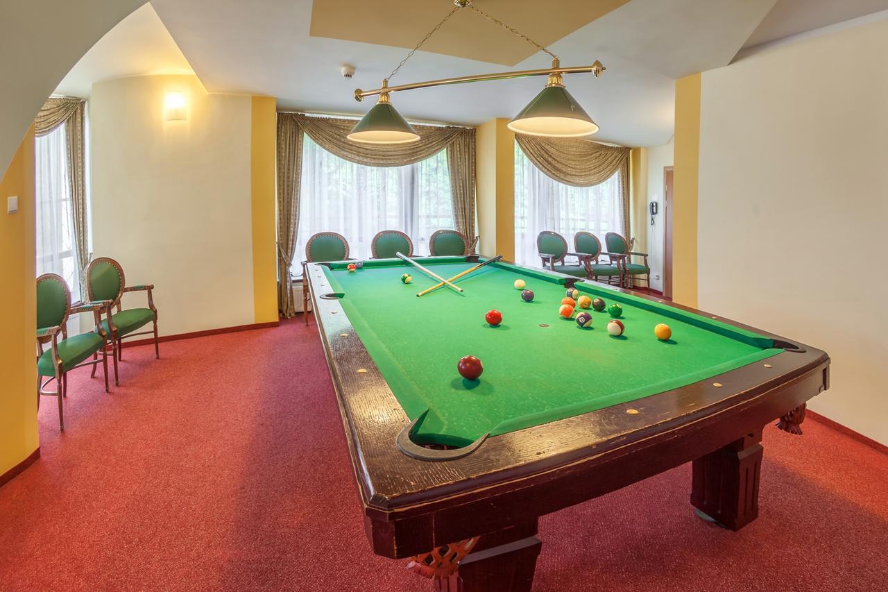 Hotel Jaskolka Ustron Dış mekan fotoğraf