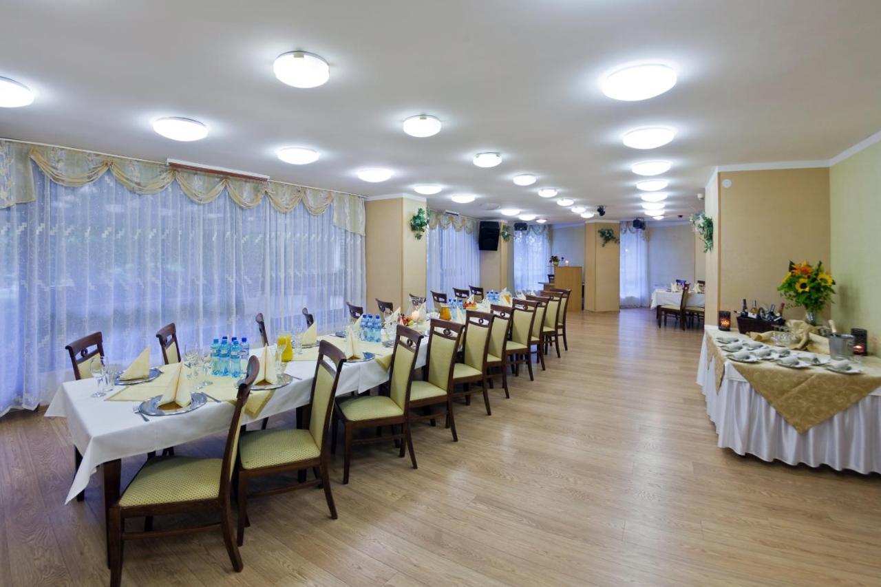 Hotel Jaskolka Ustron Dış mekan fotoğraf