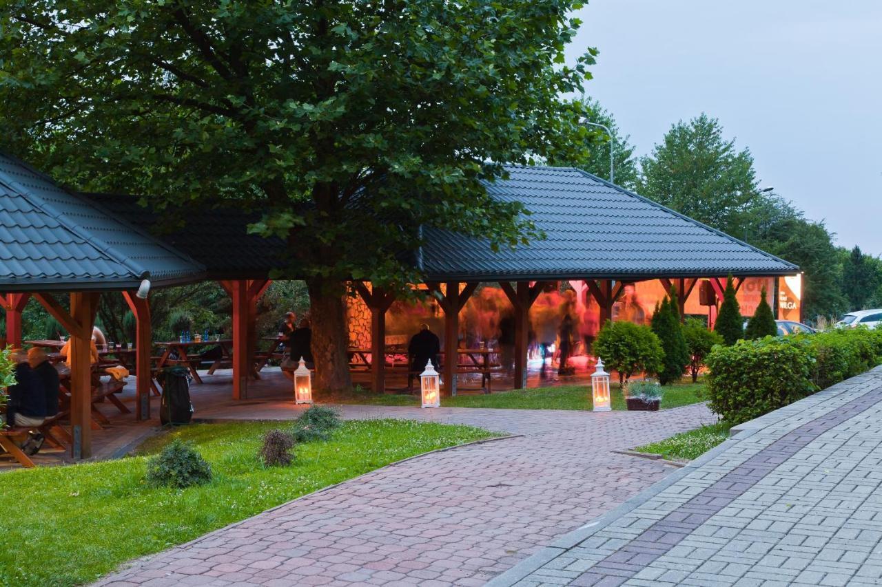 Hotel Jaskolka Ustron Dış mekan fotoğraf